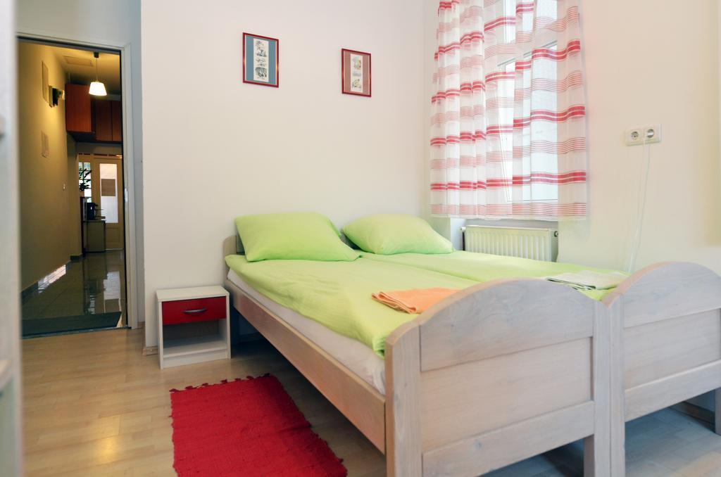 Hostel Temza Zagreb Rum bild