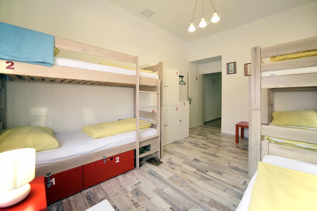 Hostel Temza Zagreb Exteriör bild