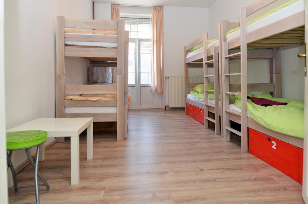Hostel Temza Zagreb Rum bild