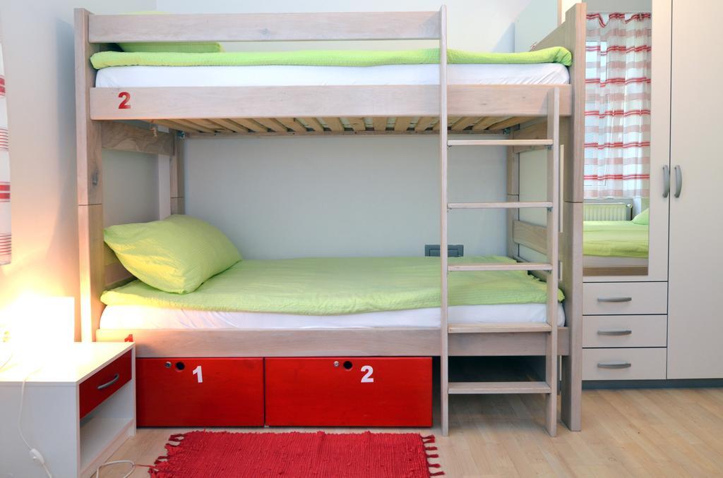 Hostel Temza Zagreb Rum bild